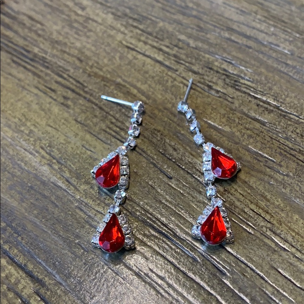 Red Necklace & Earring Set - Picture 2 of 3